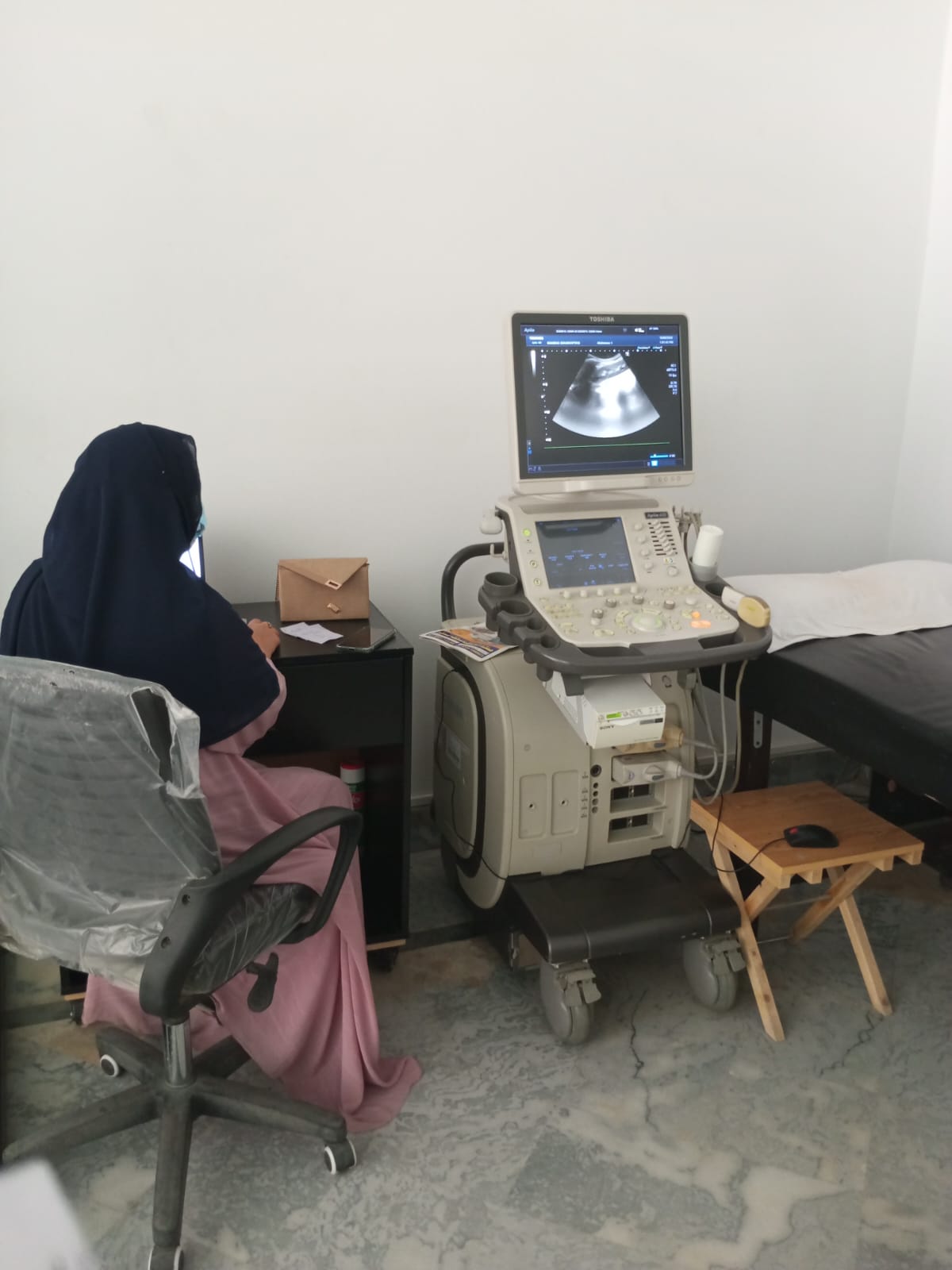 Dr. Javeria Rauf, Consultant Female Radiologist at Mansha Diagnostic Centre, Renala Khurd